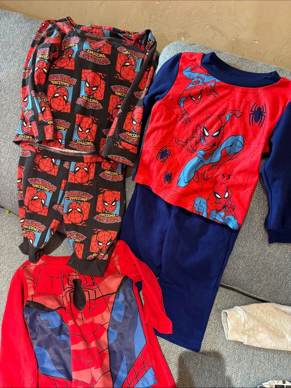 Spider man bundle x 9! 2T